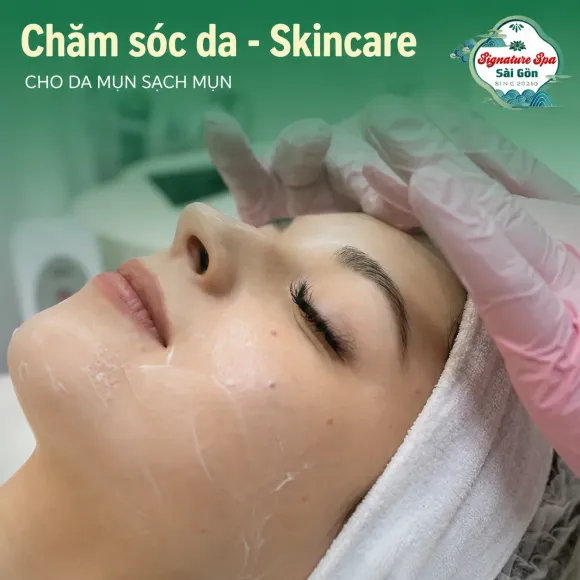bằng cách di chuyển một vật chỉ thị
